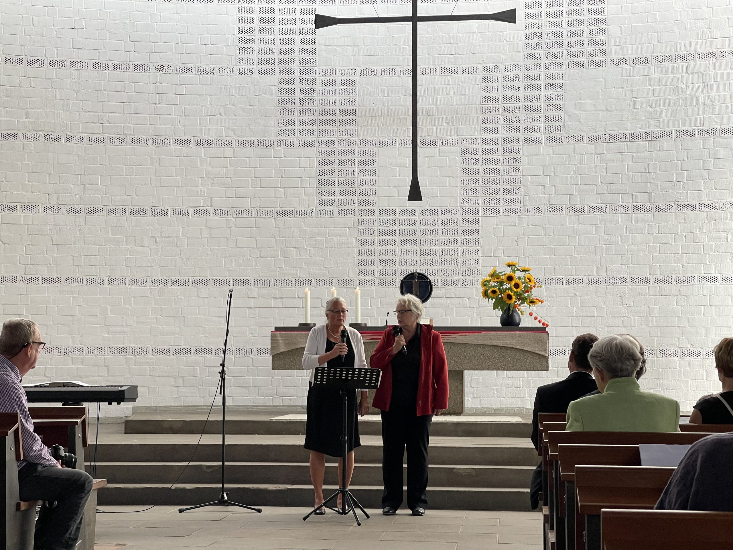 Grußwort der Kirchenvorstandsvorsitzenden Sabine Kohl und Katrin Wiedersheim